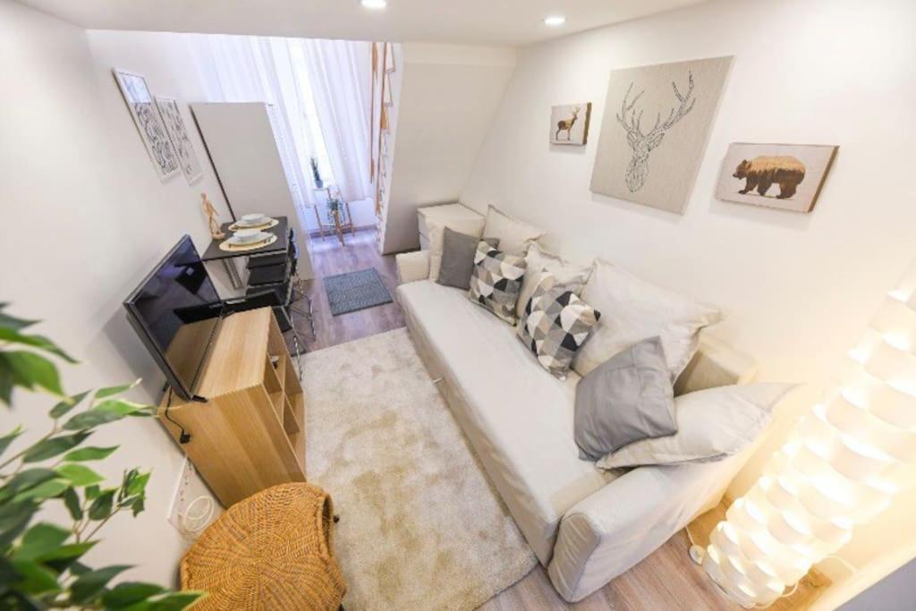 1 Bedroom Flat In Nyar Str., Central ブダペスト エクステリア 写真